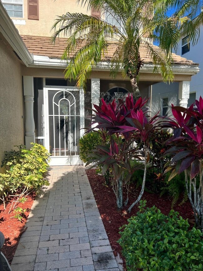 217 Berenger Walk in Royal Palm Beach, FL - Building Photo - Building Photo