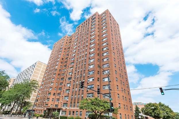 2909 N Sheridan Rd, Unit 1902 in Chicago, IL - Building Photo