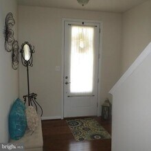 43830 Royal Fern Ln in California, MD - Building Photo - Building Photo