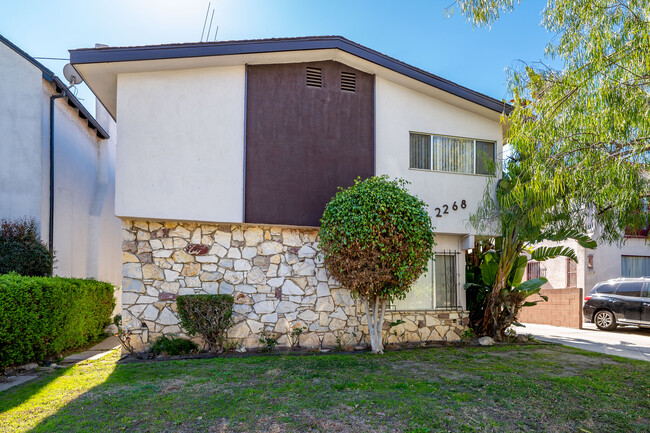 2268 W 20th St in Los Angeles, CA - Building Photo - Building Photo