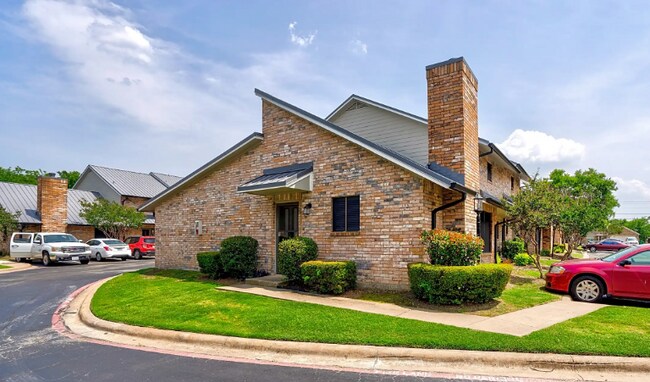 3000 Webb Ave in Greenville, TX - Building Photo - Building Photo