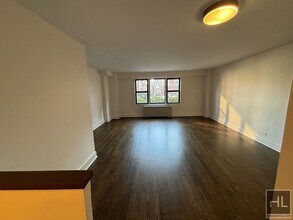 EAST 63 STREET in New York, NY - Building Photo - Building Photo