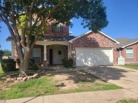 1028 Utopia Ln in Forney, TX - Building Photo