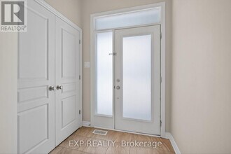 529 Rowers Way in Ottawa, ON - Building Photo - Building Photo