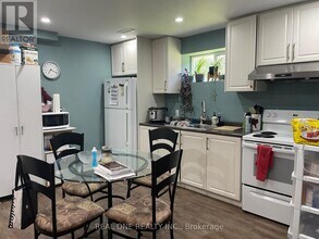 20 Mallaby Rd in Toronto, ON - Building Photo - Building Photo