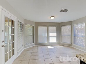 5004 Saddlehorn Dr in Arlington, TX - Foto de edificio - Building Photo