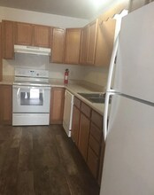 873 E Minnesota St in Rapid City, SD - Foto de edificio - Building Photo