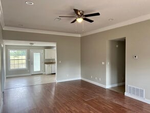 113 Courtyard Ln in Lucedale, MS - Building Photo - Building Photo
