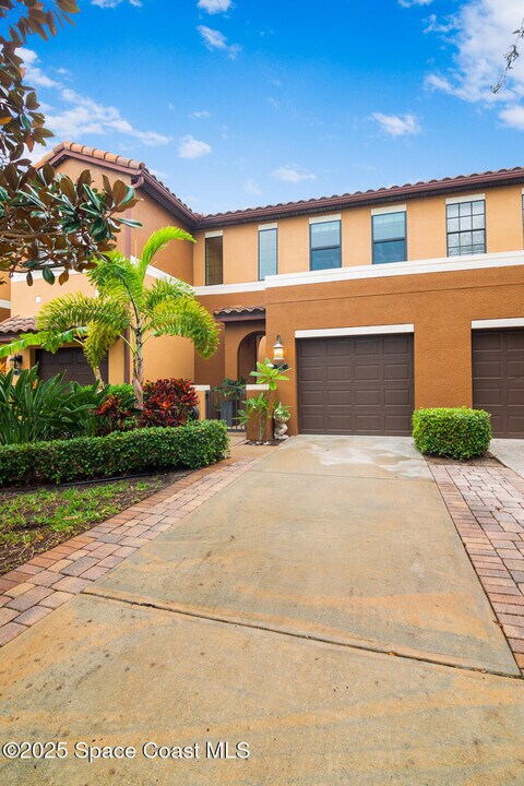 746 Ventura Dr in Satellite Beach, FL - Building Photo