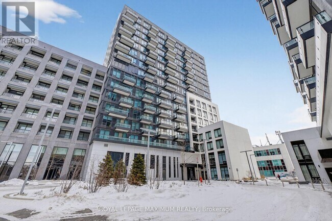 8868 Yonge St in Richmond Hill, ON - Building Photo - Building Photo