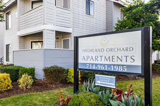 Highland Orchard Apartments in Placentia, CA - Building Photo - Building Photo