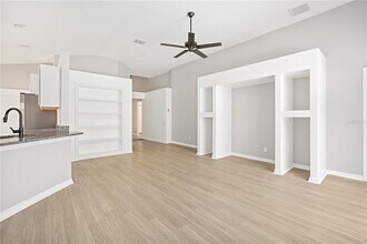 5513 Terrain De Golf Dr in Lutz, FL - Building Photo - Building Photo