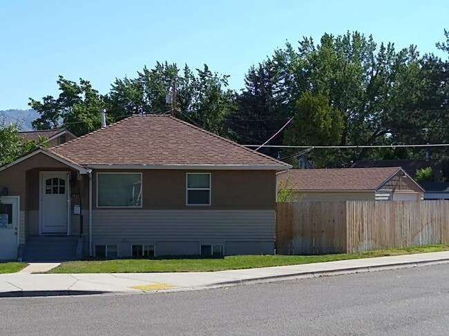 1428 S Longmont Ave, Unit 1428