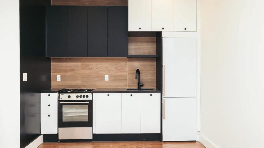 406 Cornelia St in Brooklyn, NY - Building Photo