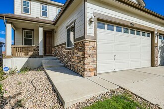 22411 E Chenango Dr in Aurora, CO - Building Photo - Building Photo