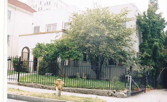 2522 Ocean View Ave Apartments