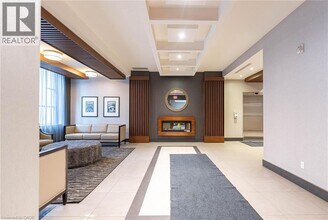 150 Main St W in Hamilton, ON - Building Photo - Building Photo