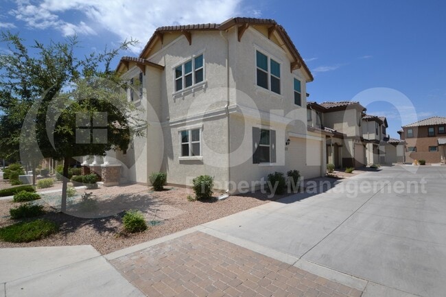 270 N Scott Dr in Chandler, AZ - Building Photo - Building Photo
