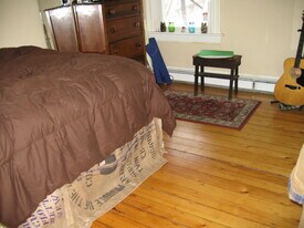 195 Lippitt St, Unit 2 in Providence, RI - Building Photo