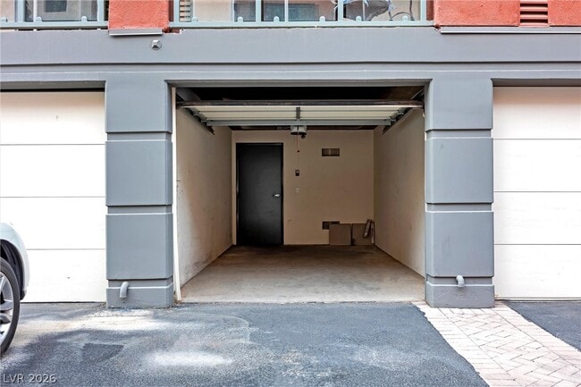 property at 91 E Agate Ave