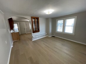 1322 S 24th St in Omaha, NE - Foto de edificio - Building Photo