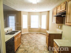 1002 Mark Trail in Mcdonough, GA - Building Photo - Building Photo