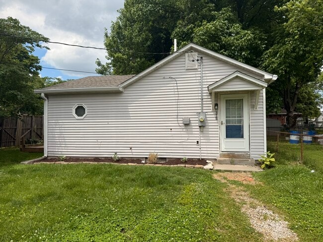 property at 315 W Harrison St