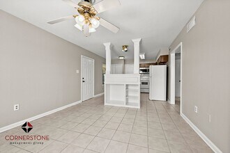 445 W Parker Blvd in Baton Rouge, LA - Foto de edificio - Building Photo