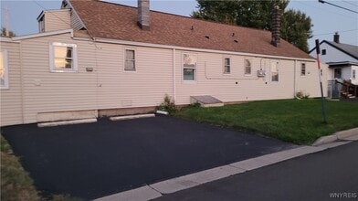 6 Balzac Ct in Tonawanda, NY - Building Photo - Building Photo
