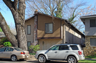 2709 D St in Sacramento, CA - Building Photo - Building Photo