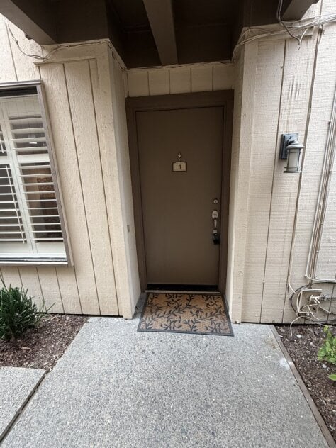 property at 546 Woodside Oaks