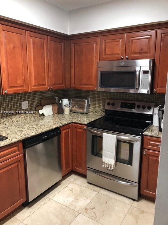 101 Sidonia Ave in Coral Gables, FL - Building Photo - Building Photo