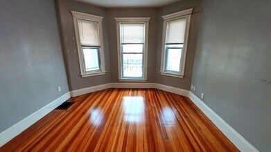 51 Dix St, Unit 2 in Boston, MA - Building Photo - Building Photo