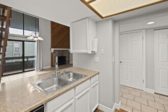 144 W Rockrimmon Blvd in Colorado Springs, CO - Building Photo - Building Photo