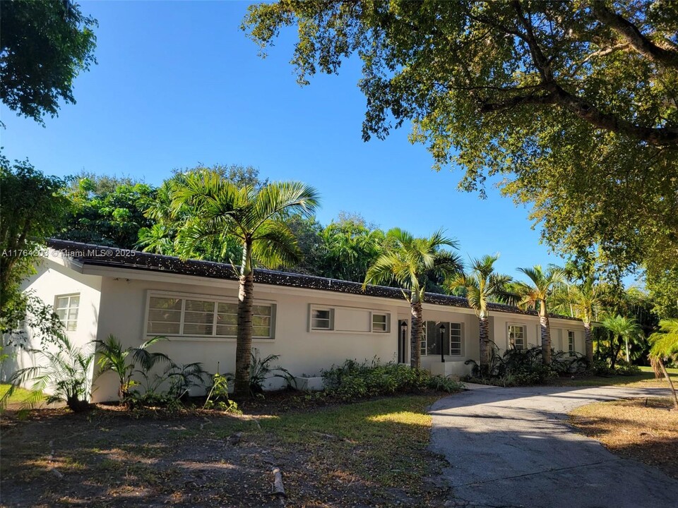 730 Tiziano Ave in Coral Gables, FL - Building Photo