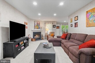 37 White Pine Ct in Lafayette Hill, PA - Building Photo - Building Photo