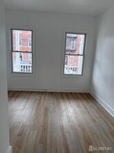 206 Market St in Perth Amboy, NJ - Building Photo - Building Photo