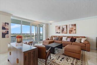 2200 S Ocean Ln in Fort Lauderdale, FL - Building Photo - Building Photo