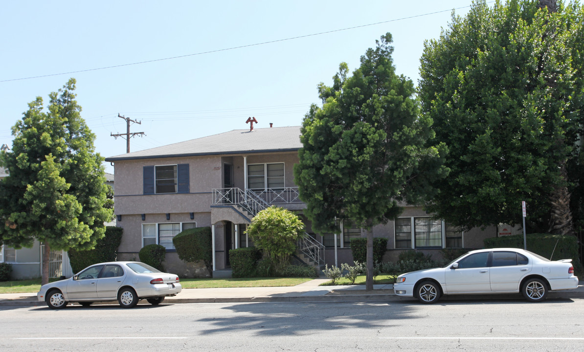 705-707 S Glenoaks Blvd in Burbank, CA - Building Photo