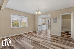 1317 Main St in Anderson, IN - Building Photo