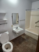 600 Ravenswood Ct, Unit 8 in Cornell, WI - Building Photo - Building Photo