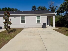 2812 N 75th St in Tampa, FL - Building Photo