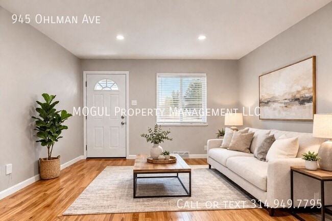 945 Ohlman Ave in Kirkwood, MO - Building Photo - Building Photo