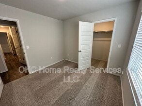 618 NW 119th St in Oklahoma City, OK - Building Photo - Building Photo