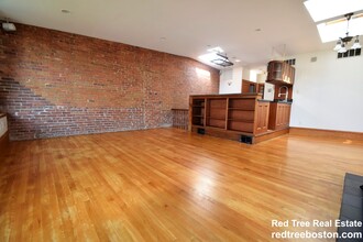 17 Holyoke St, Unit 3 in Boston, MA - Building Photo - Building Photo