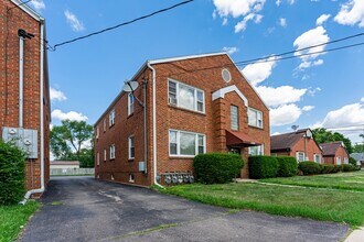 2315 Auburn St in Rockford, IL - Building Photo - Building Photo