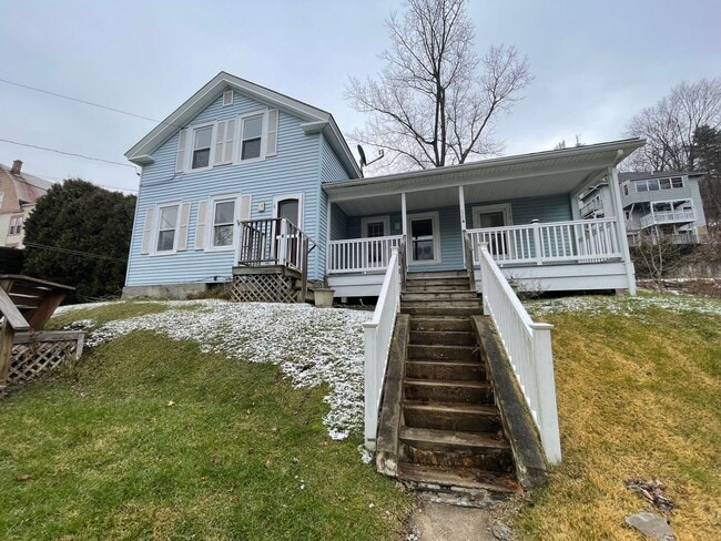 property at 66 Meadow St