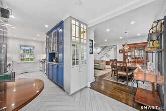 44 Davenport Dr in Stamford, CT - Building Photo - Building Photo