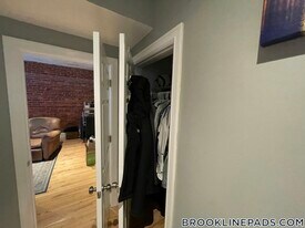 1203 Beacon St in Brookline, MA - Building Photo