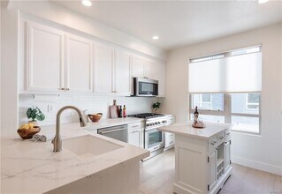 5405 W 149th Pl in Hawthorne, CA - Building Photo - Building Photo